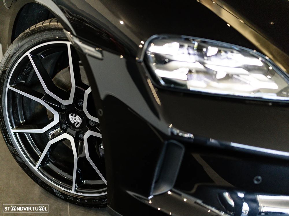 Porsche Taycan Sport Turismo - 7