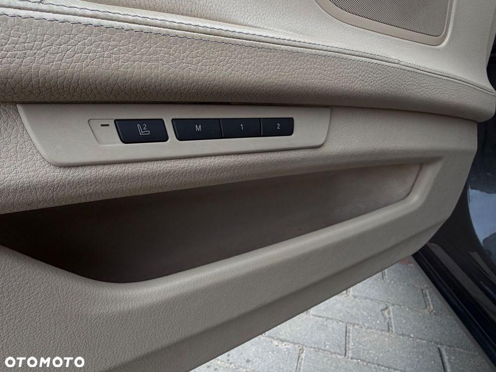 BMW Seria 7 730d - 22