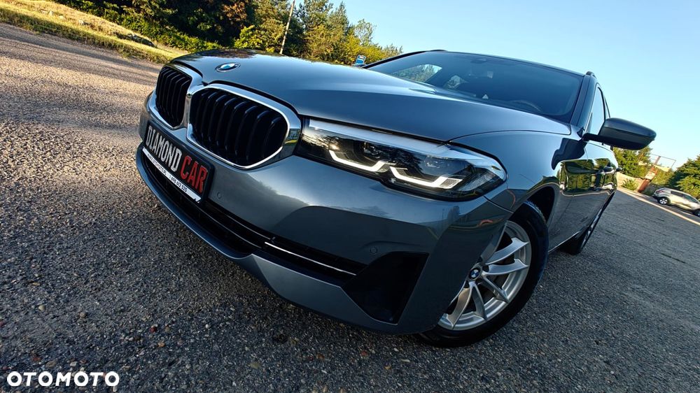BMW Seria 5 520i Luxury Line - 1