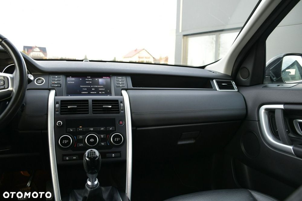 Land Rover Discovery Sport 2.0 D150 R-Dynamic - 17