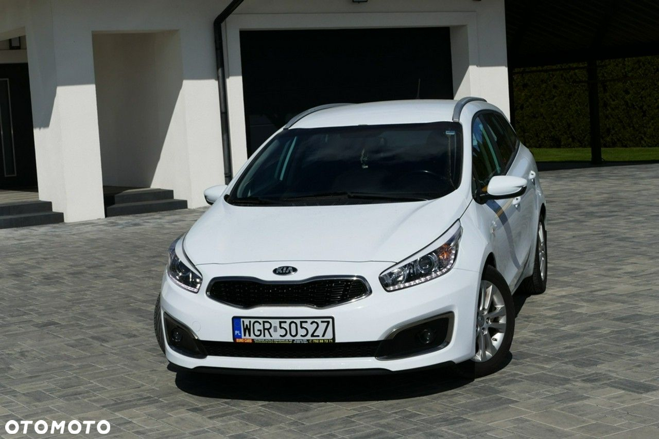 Kia Ceed - 7