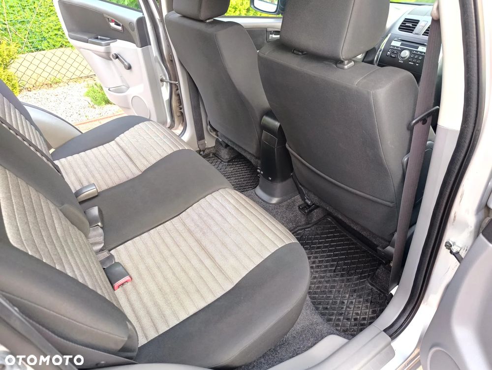 Suzuki SX4 - 15