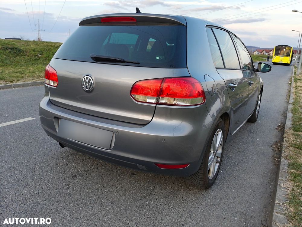 Volkswagen Golf - 4