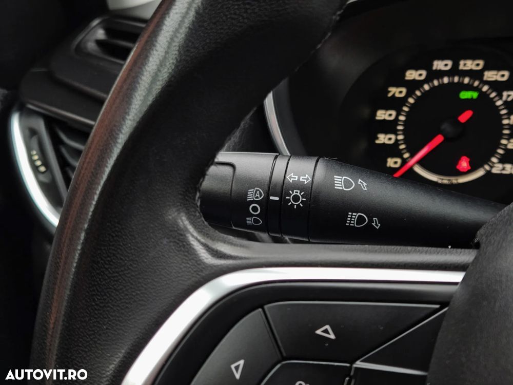 Fiat Tipo 1.6 MultiJet DCT Lounge - 18