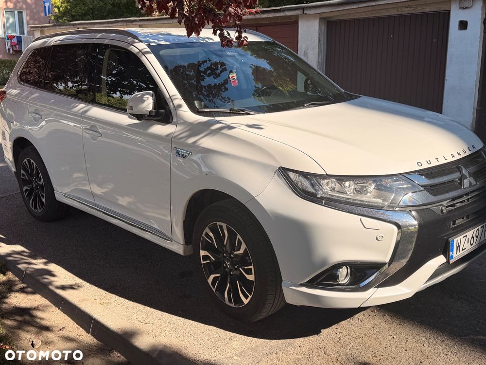 Mitsubishi Outlander 2.0 Instyle Navi 4WD CVT - 12
