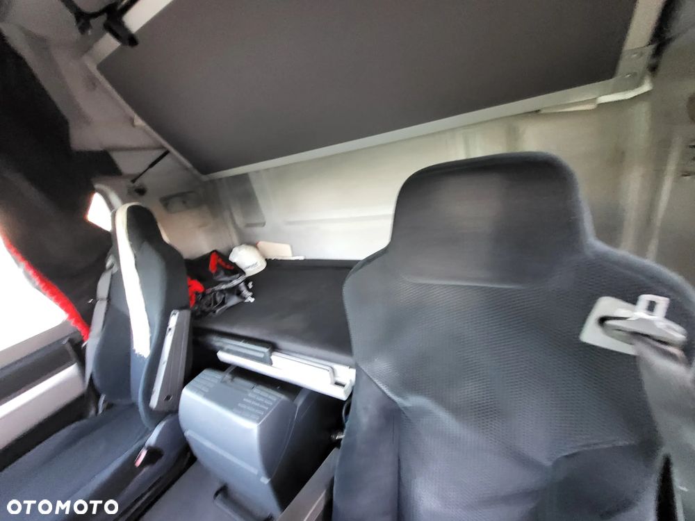 MAN TGS 24.360 - 28