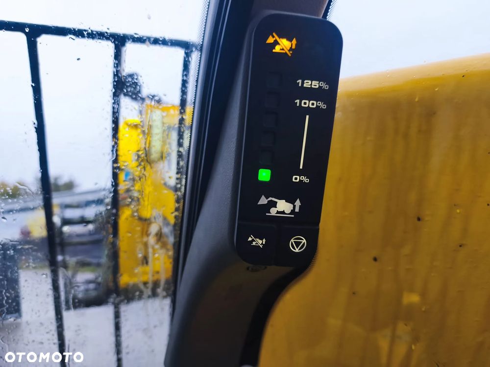 JCB 560-80 - 17