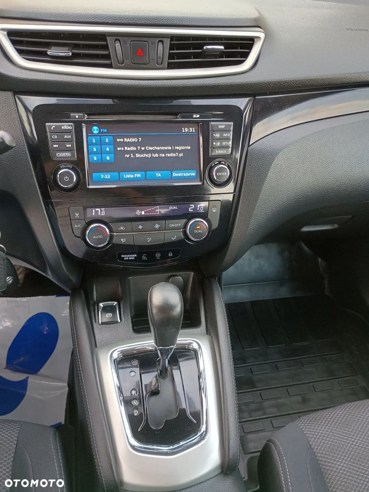 Nissan Qashqai 1.2 DIG-T Acenta Xtronic EU6 - 19