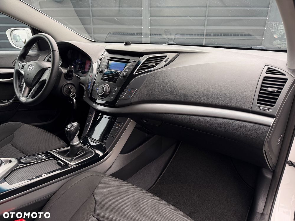 Hyundai i40 1.6 GDI Comfort + - 19