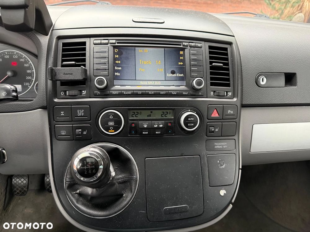 Volkswagen Multivan - 14