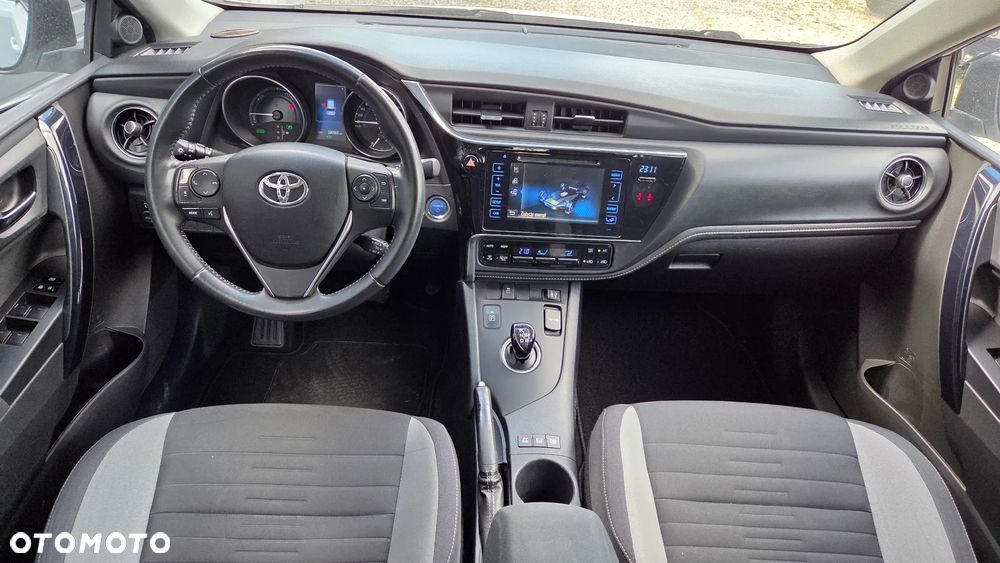 Toyota Auris Hybrid 135 Premium - 10