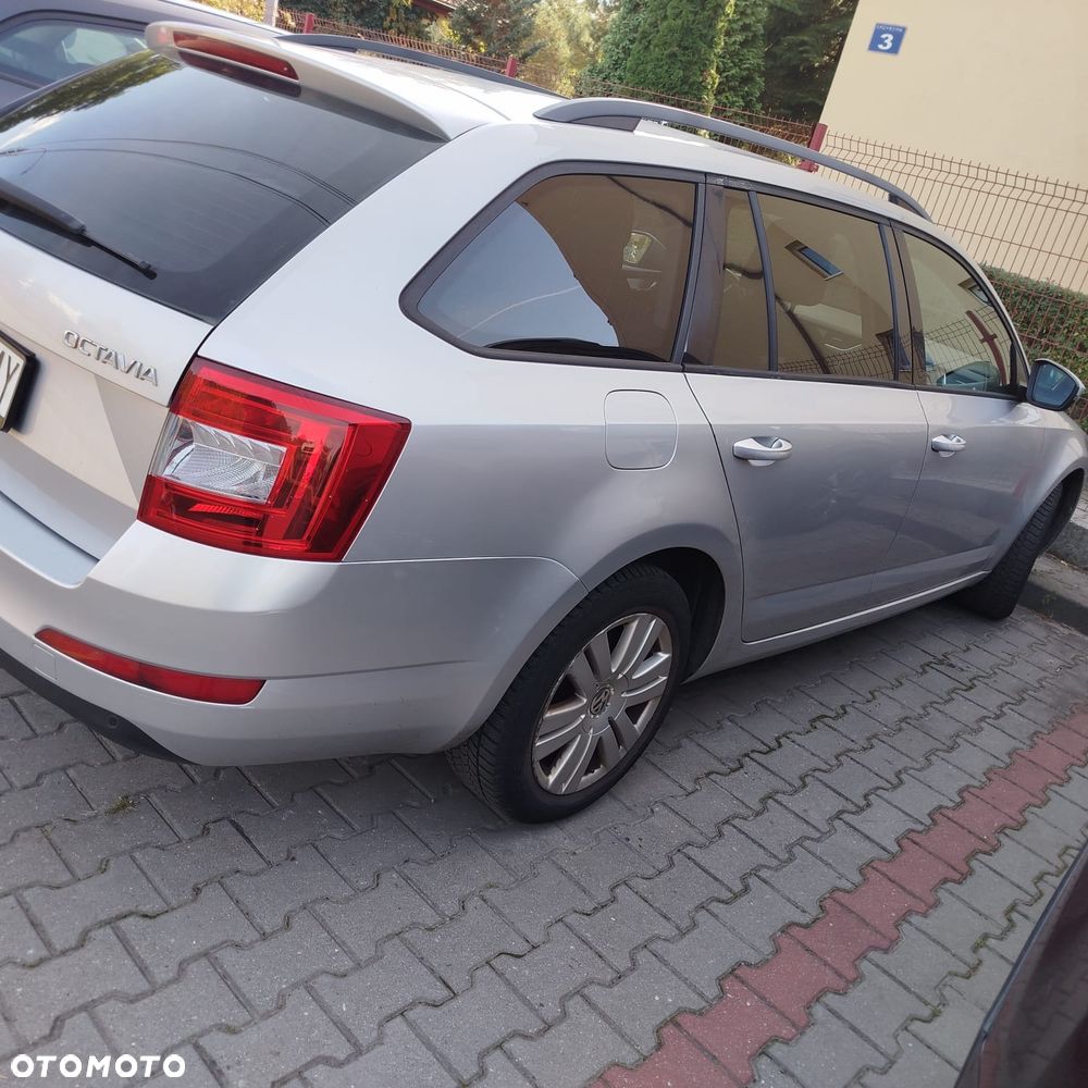 Skoda Octavia 1.4 TSI Edition DSG - 2