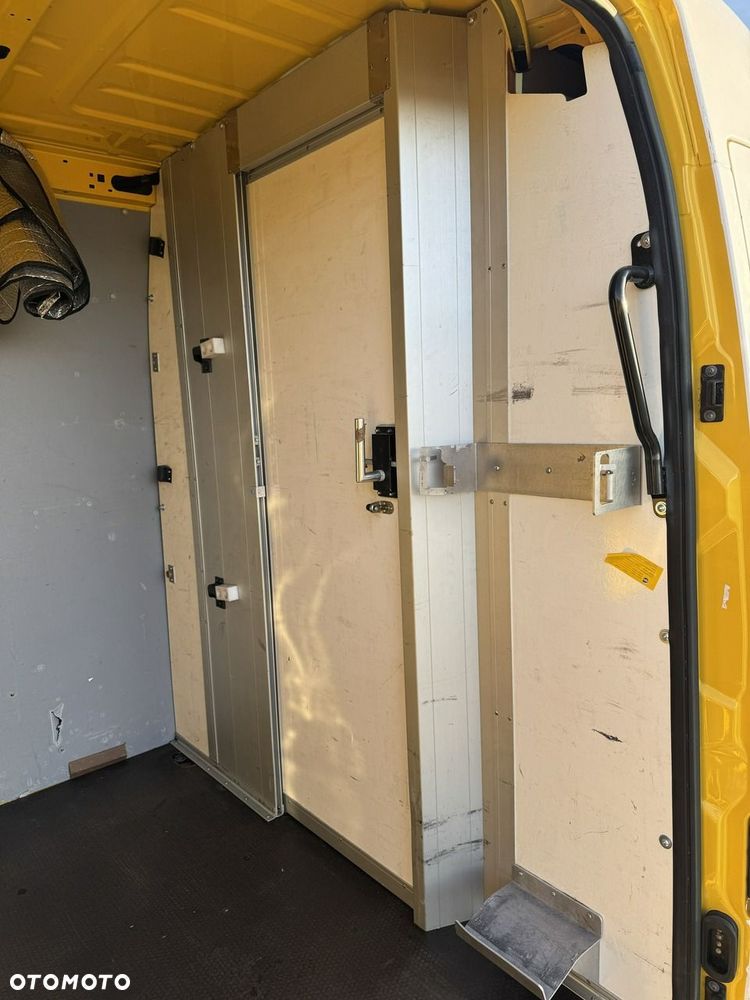 Renault Master - 22