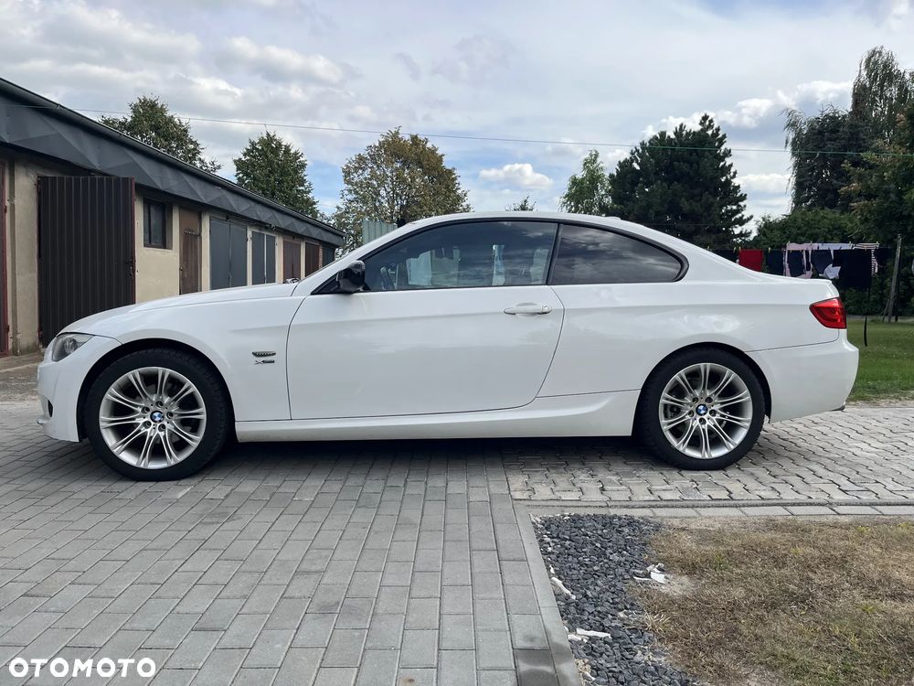 BMW Seria 3 320d DPF M Sport Edition - 9