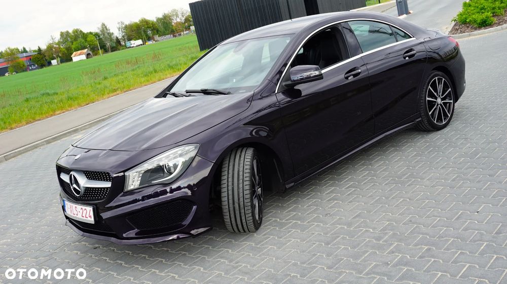 Mercedes-Benz CLA 180 AMG Line - 11