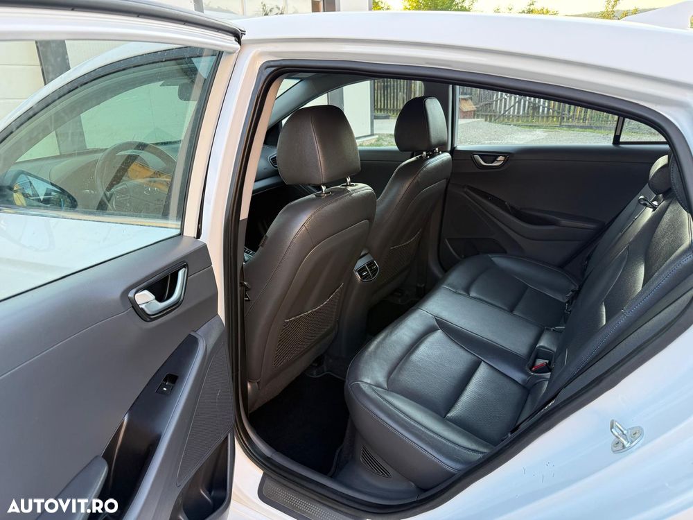 Hyundai IONIQ 1.6 141CP Exclusive - 16