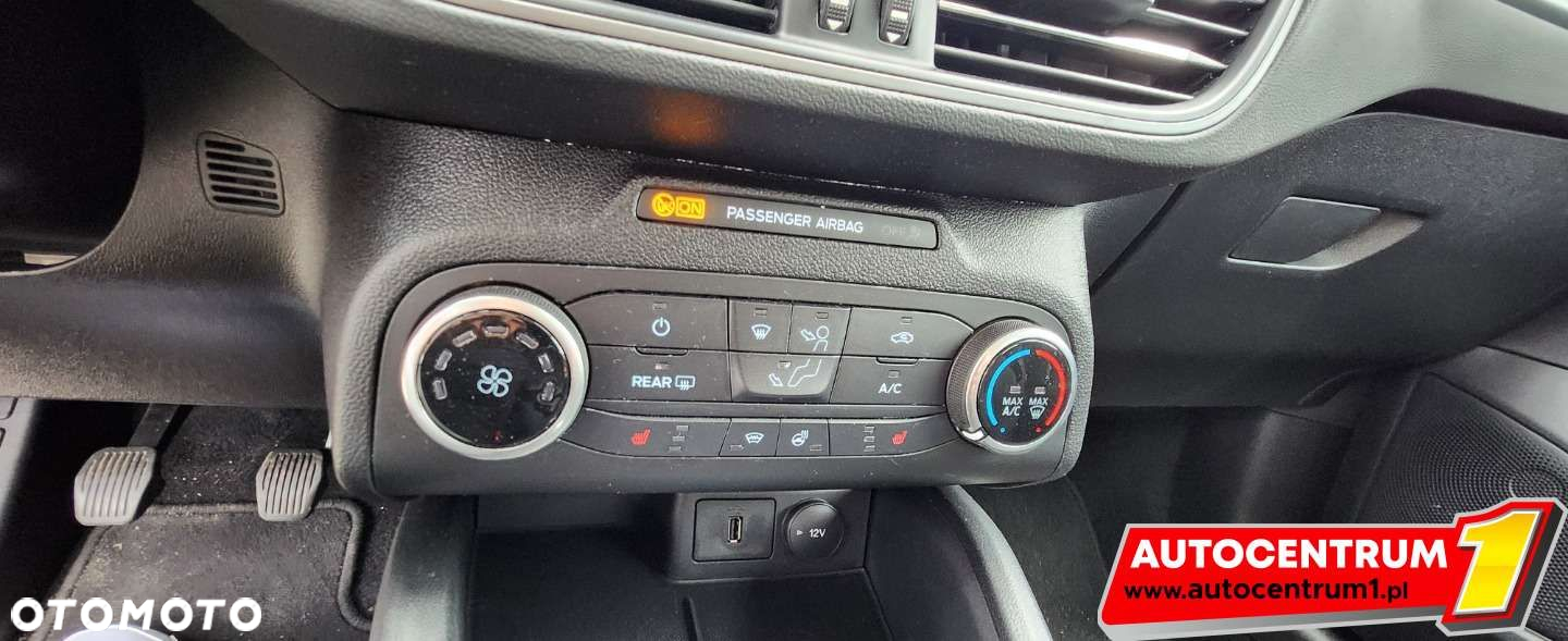 Ford Focus - 27