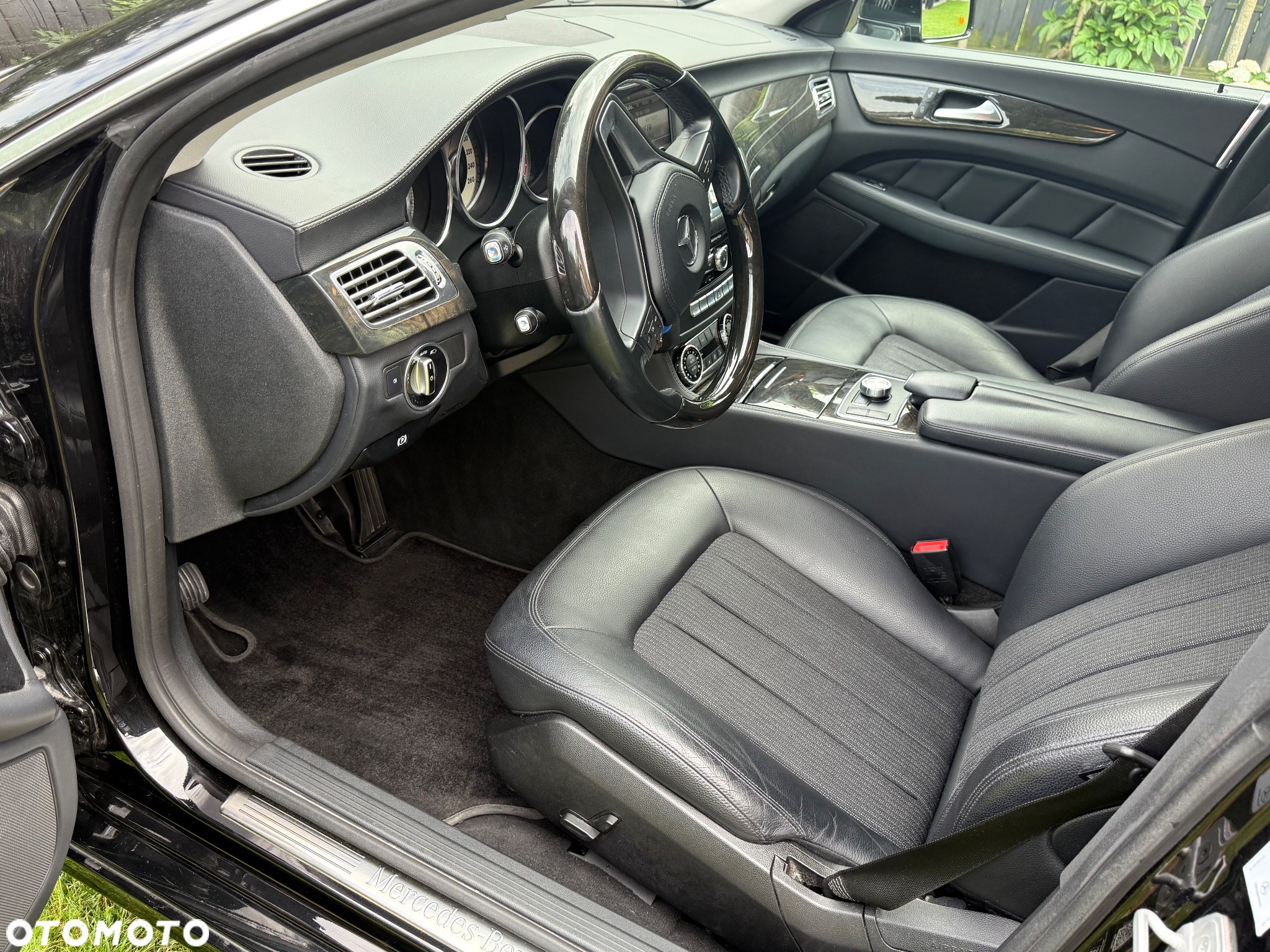 Mercedes-Benz CLS Shooting Brake 350 CDI DPF BlueEFFICIENCY 7G-T Edition 1 - 16