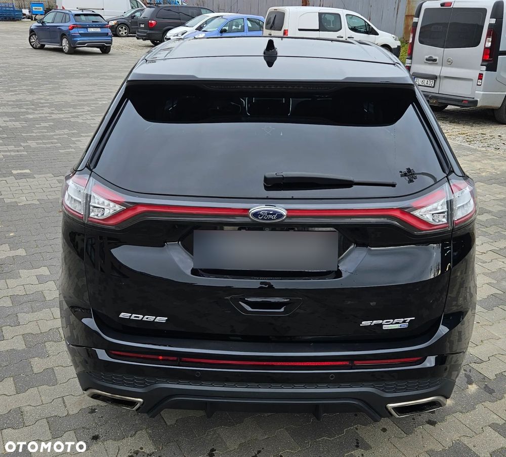 Ford Edge - 8