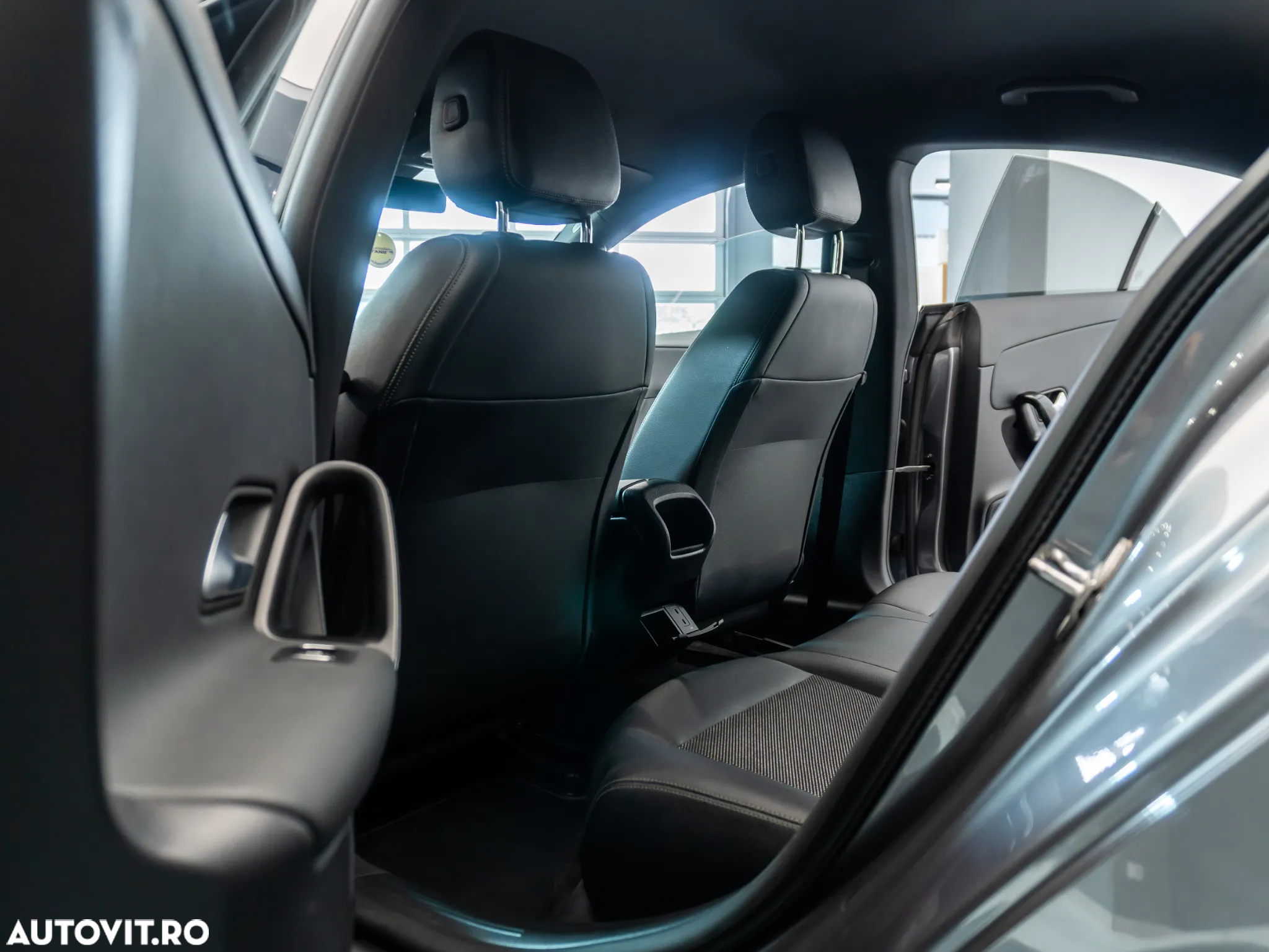Mercedes-Benz CLA 180 d 7G-DCT Progressive - 17