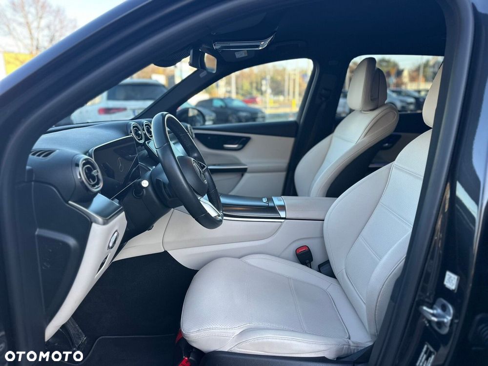 Mercedes-Benz GLC - 14