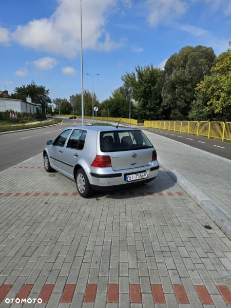 Volkswagen Golf IV 1.4 16V Basis - 3