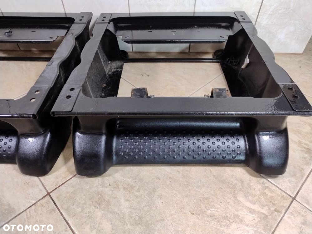 Traffic Passenger Vivaro ustawa fotela prawa lewa stelaż mocowanie lux - 3