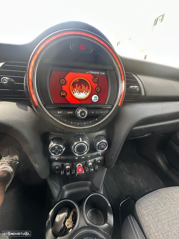MINI 3 Portas Cooper D - 8