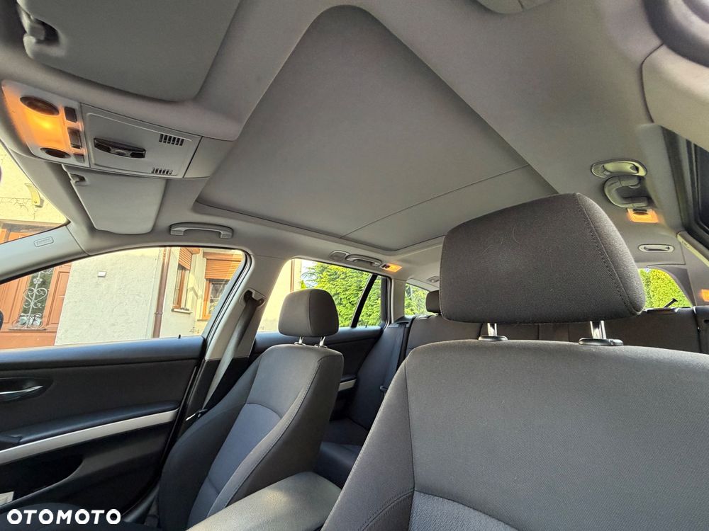 BMW Seria 3 318d DPF Edition Lifestyle - 20
