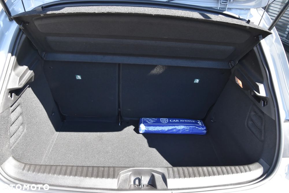 Renault Clio TCe 90 EVOLUTION - 23