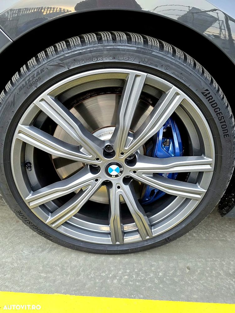 BMW M8 M850i xDrive - 17
