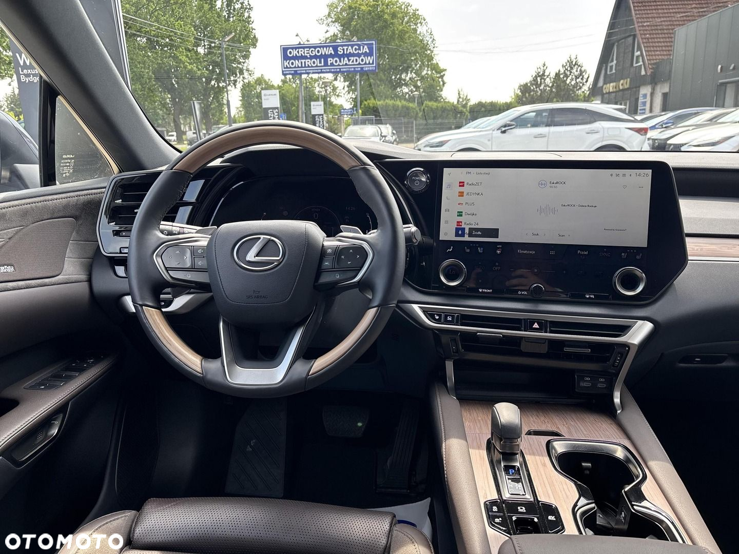Lexus RX - 10