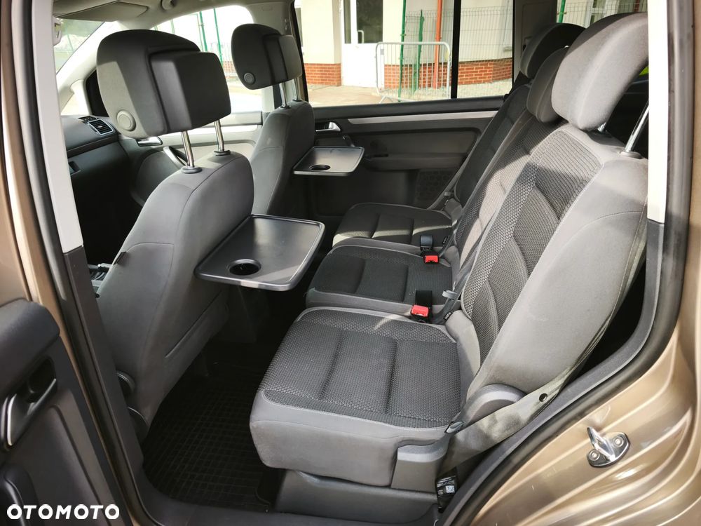 Volkswagen Touran 1.6 TDI DPF BlueMotion Technology Comfortline - 12