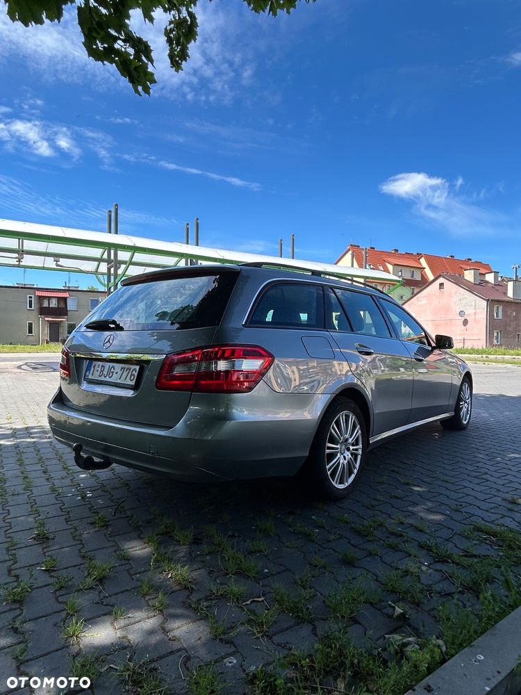 Mercedes-Benz Klasa E 250 CDI DPF 4Matic BlueEFFICIENCY 7G-TRONIC Avantgarde - 6