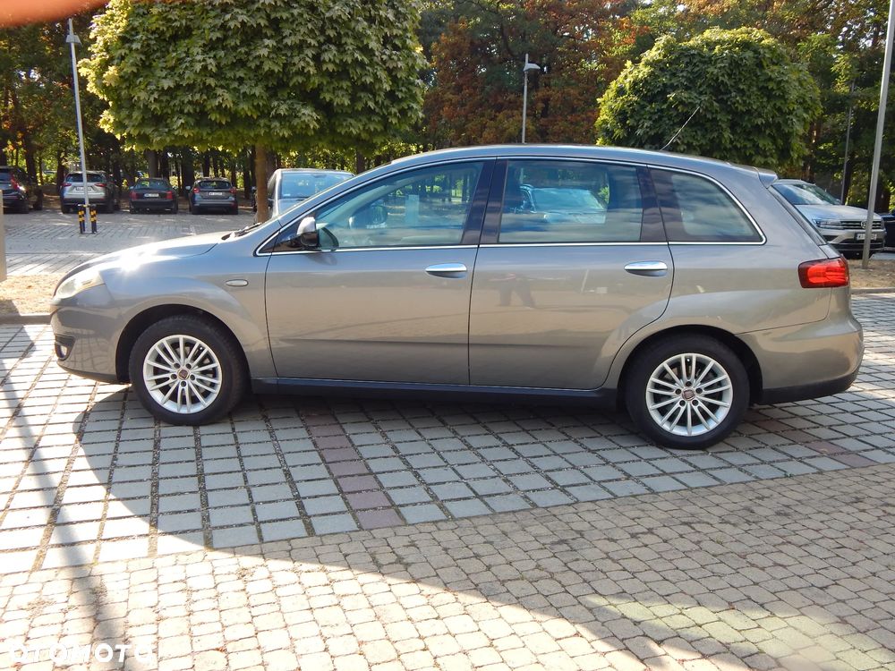 Fiat Croma 2.2 16V Dynamic - 8