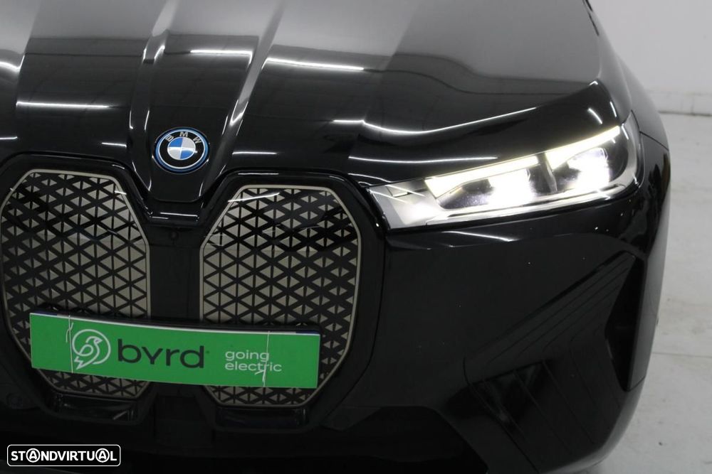 BMW iX xDrive 40 Pack Desportivo - 4