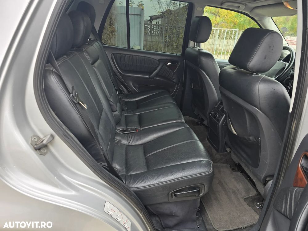Mercedes-Benz ML - 14