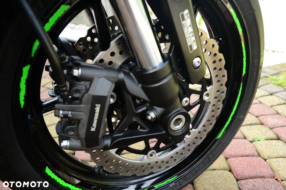 Kawasaki Ninja 1000 SX - 12