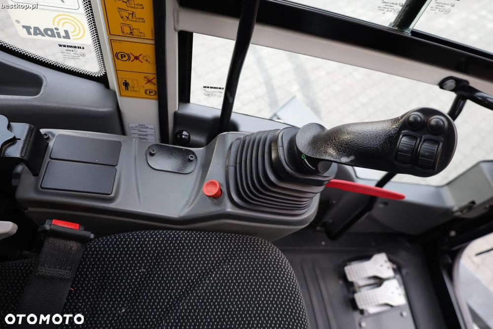 Liebherr A913 Compact Litronic - 25