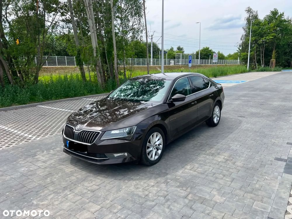 Skoda Superb 2.0 TDI Style DSG - 1