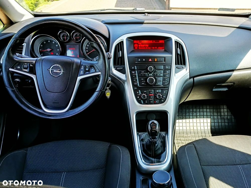 Opel Astra 1.4 T Cosmo S&S - 15
