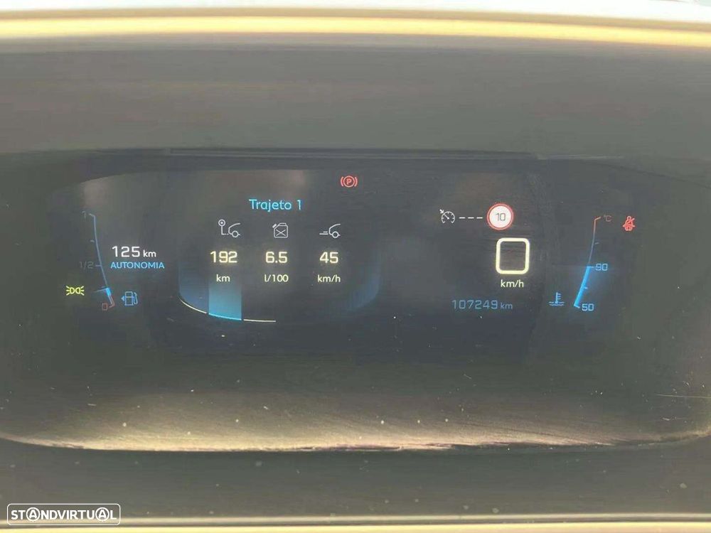 Peugeot 2008 1.2 PureTech Allure - 14