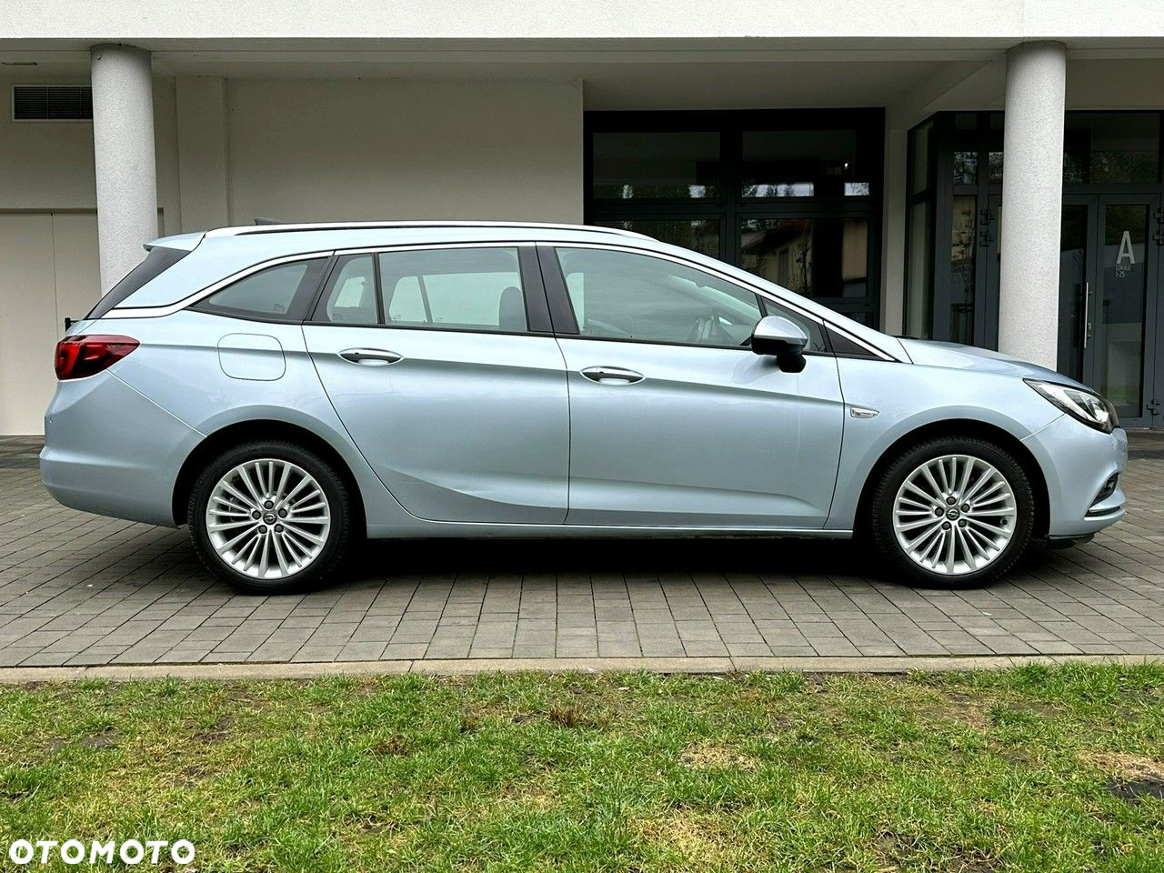 Opel Astra V 1.6 CDTI Elite S&S - 6