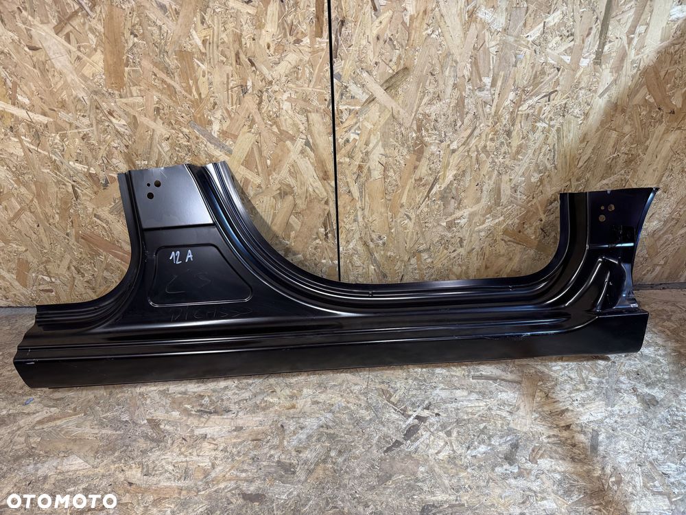 Prawy próg poszycie citroen c3 Picasso 08-17 - 1