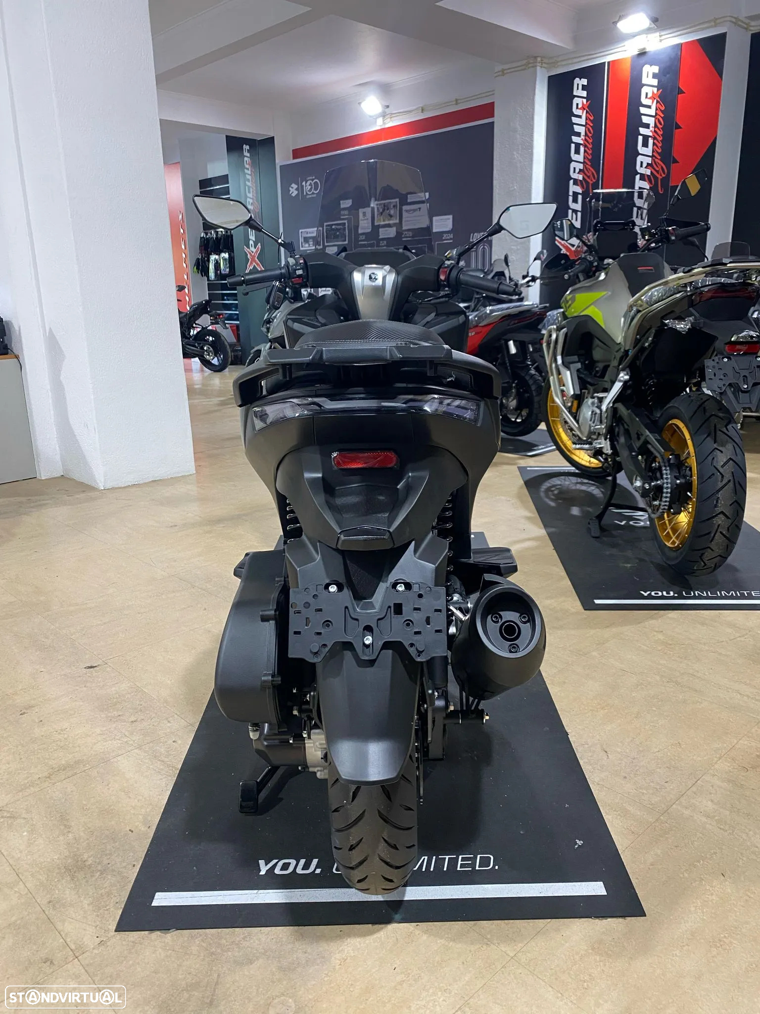Voge SR3 - 7