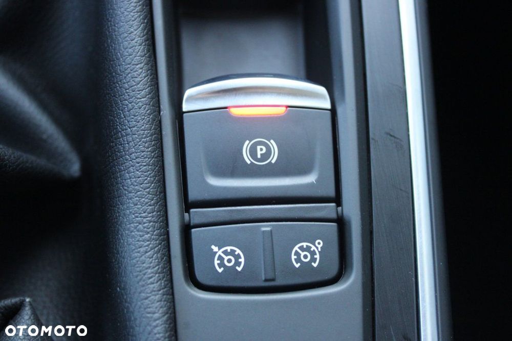 Renault Grand Scenic - 34