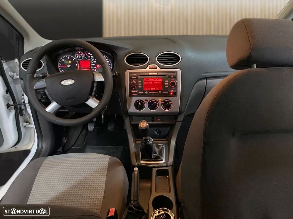 Ford Focus 1.6 TDCi S - 9