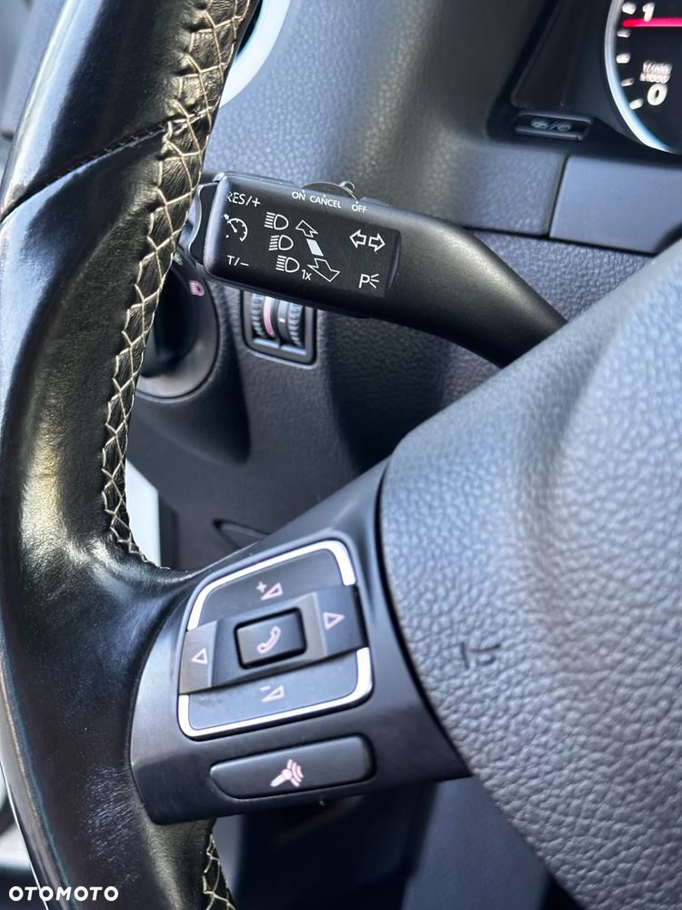 Volkswagen Tiguan 2.0 TDI SCR BlueMotion Technology Lounge Sport & Style - 15