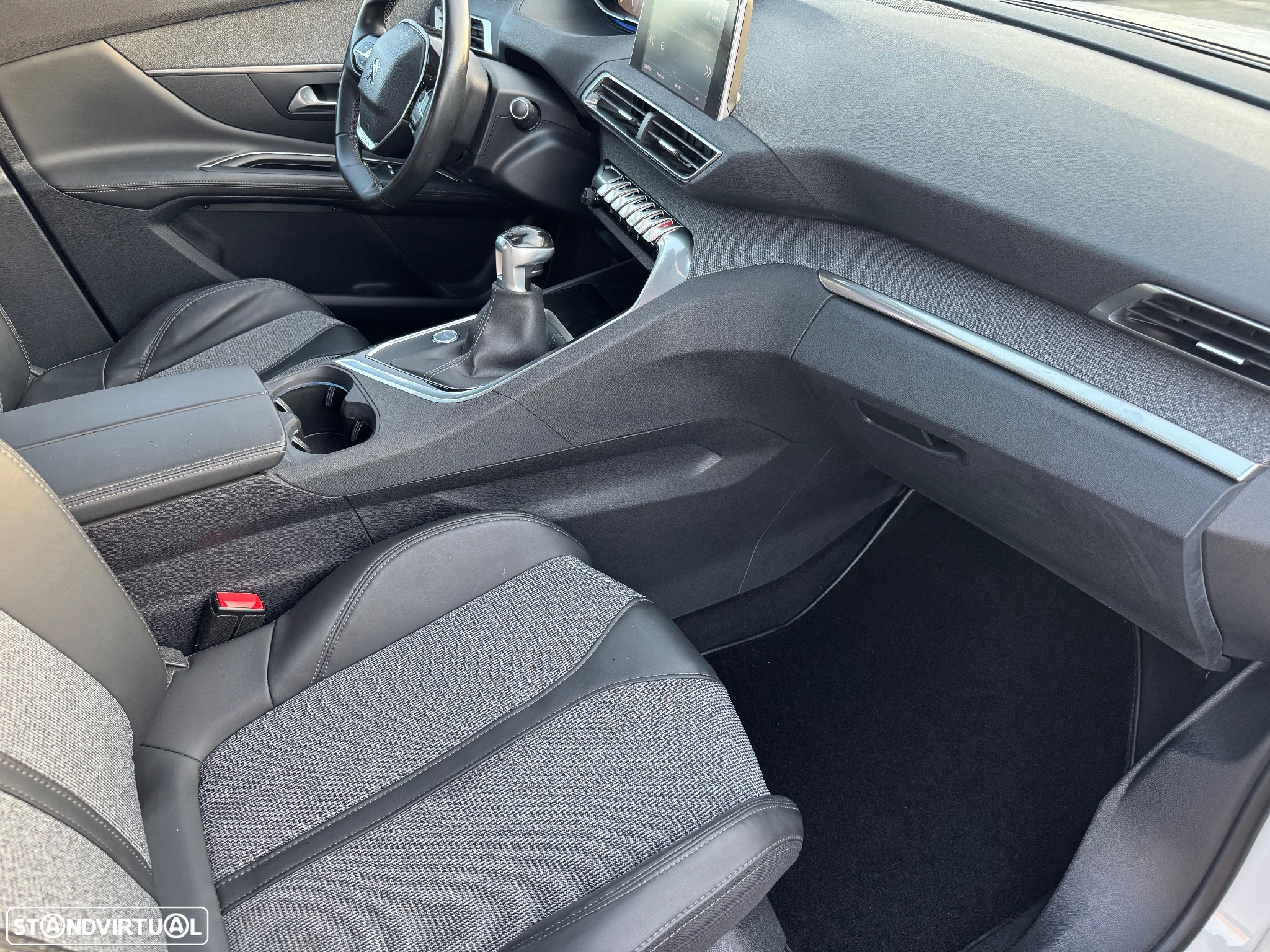 Peugeot 3008 1.2 PureTech Allure - 9