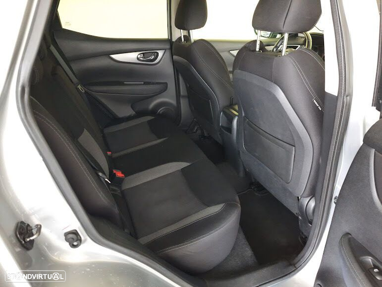 Nissan Qashqai 1.3 DIG-T N-Connecta J18 - 9